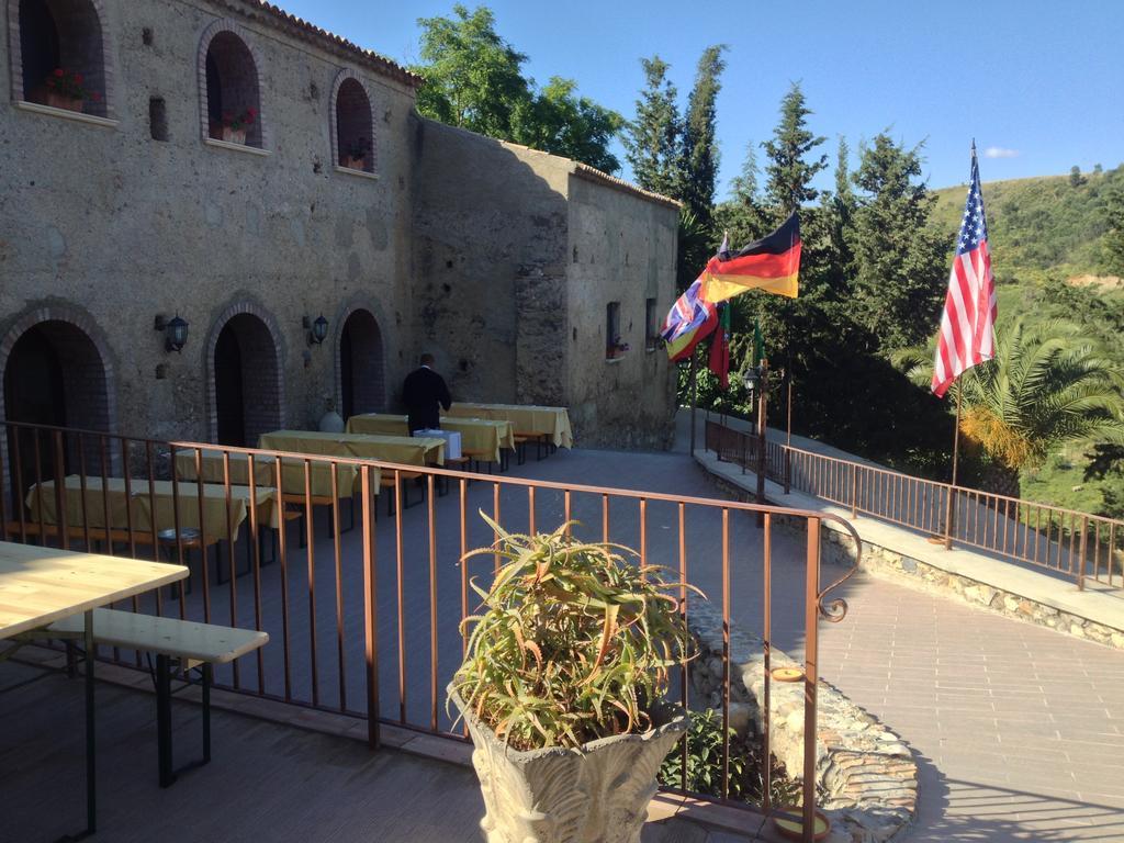 L'Anticocasale Guest House Altomonte Exterior photo